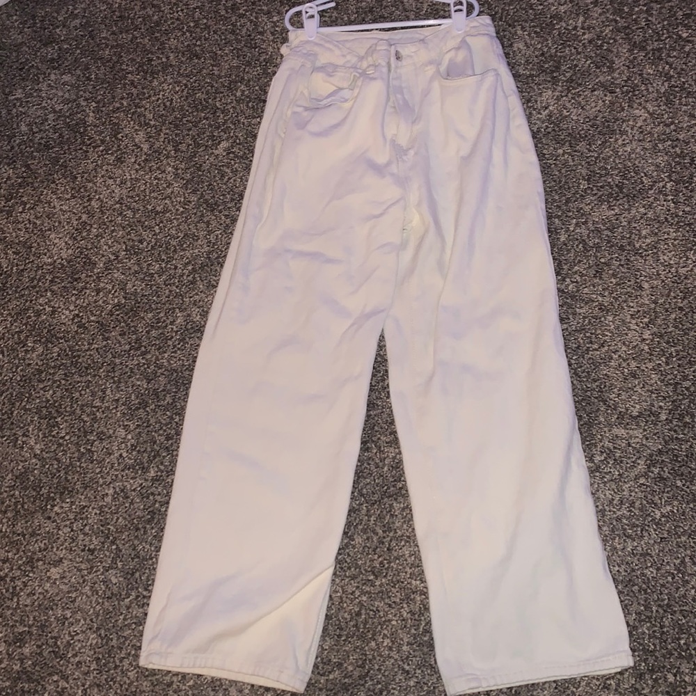 oversized baggy jeans